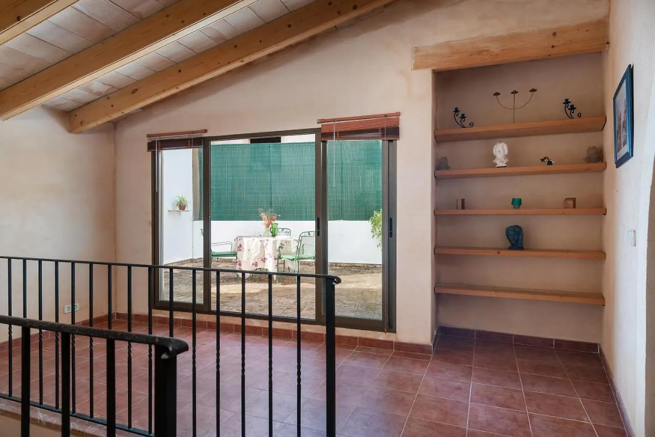 Townhouse Can Bregat بويينسا 0*,