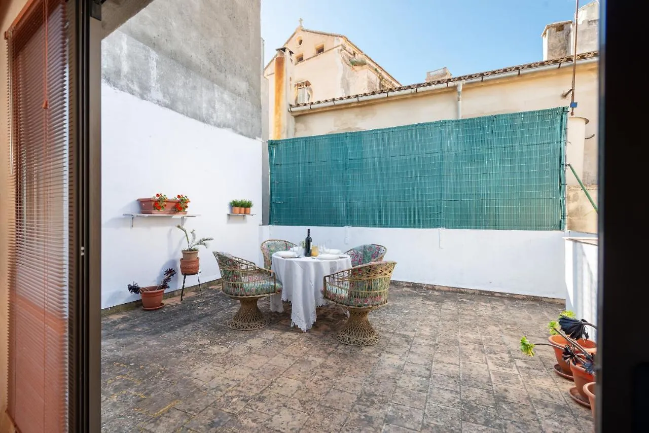 Townhouse Can Bregat بويينسا 0*,  إسبانيا