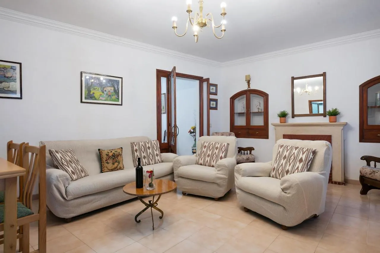 Townhouse Can Bregat بويينسا